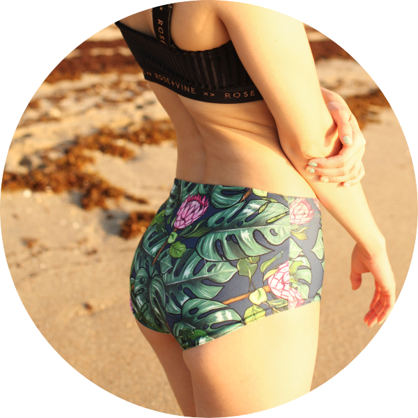 Mini shorts photo